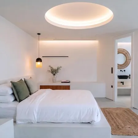 The Lofts Paros Executive * ナウサ