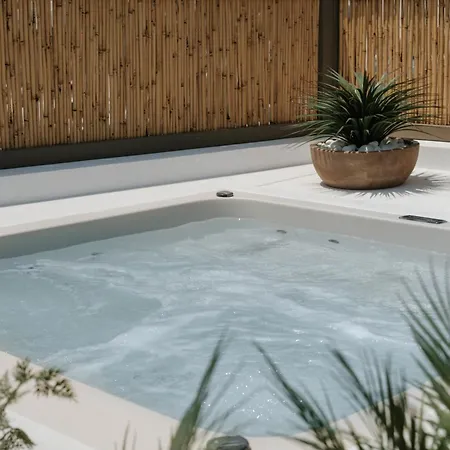Hotel The Lofts Paros Executive *