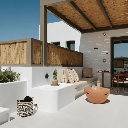 The Lofts Paros Executive Nausa