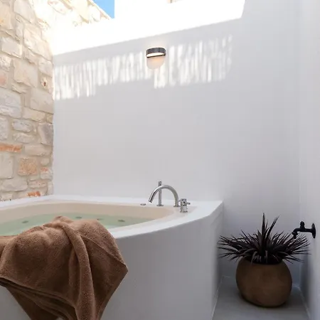 The Lofts Paros Executive *