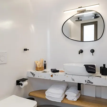 The Lofts Paros Executive Hotel